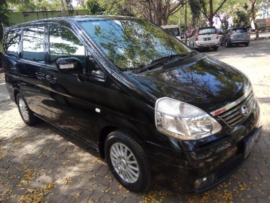 Nissan-Serena-650x488