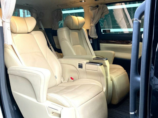 alphard-interior